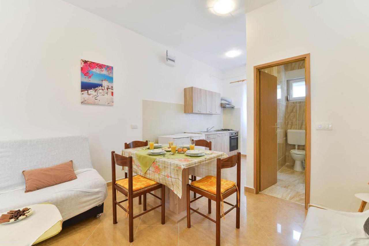 Apartments Lavanda 图兰杰 外观 照片
